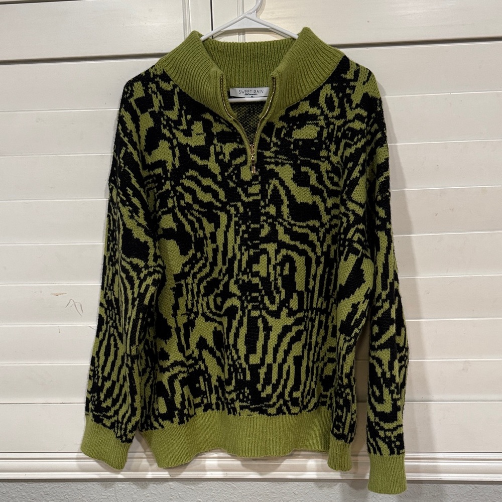 Sweet Rain Green and Gray Knit Top